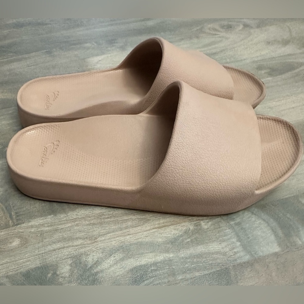 Archie’s Footwear Arch Support Slides, Tan, Women’s Size 8